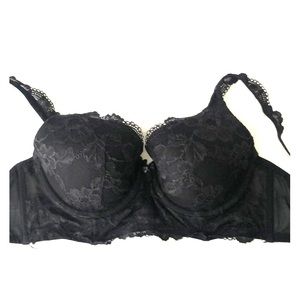 Victoria’s Secret black lace bra